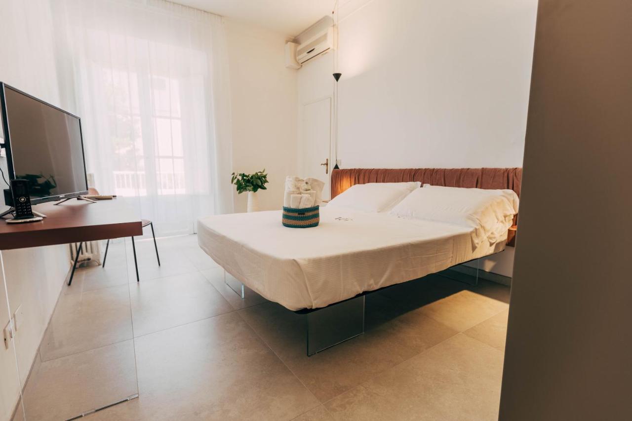 Villa Giulietta Hotel กัสตีลยอนเชลโล ภายนอก รูปภาพ